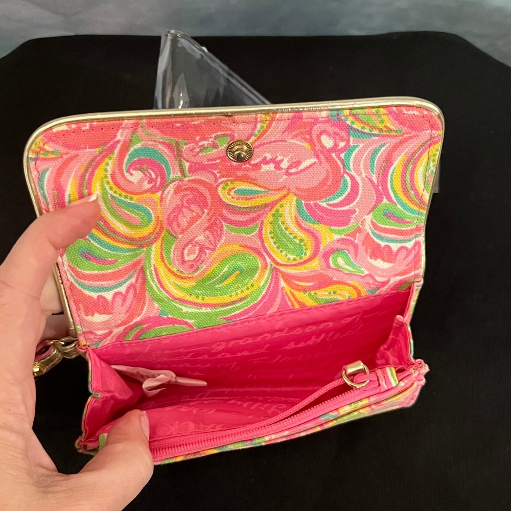 Lilly‎ Pulitzer It's a Keeper Pink Flamingo Canvas Wristlet Wallet Gold Trim - Picture 4 of 6